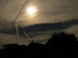 chemtrails UK 13th Sept 2018 at 11:04 hrs